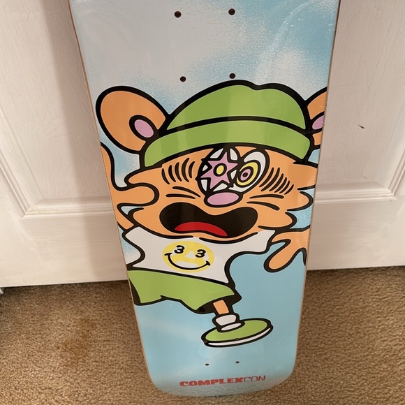 Complexcon skate board deck - Picture 2 of 3